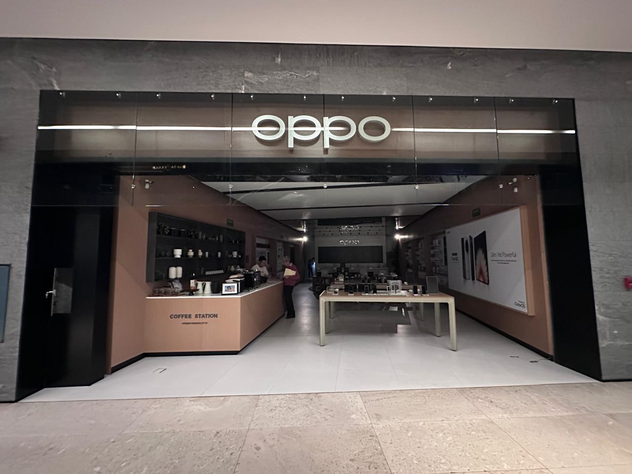 Oppo Plaza Antenas